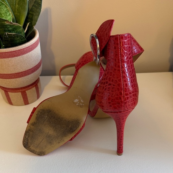 Express Red Croc-Patterned Heels - Picture 5 of 5